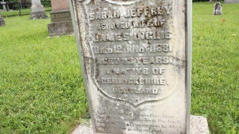 In Train Sight - Campbellville-Burying-Ground11.jpg