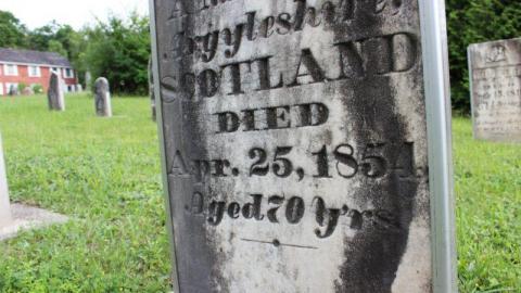 In Train Sight - Campbellville-Burying-Ground21.jpg