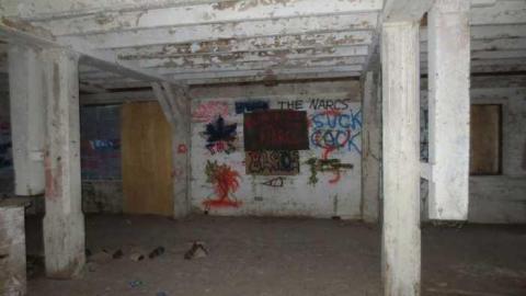 Dark and Dusty - Hortop-Mill109.jpg