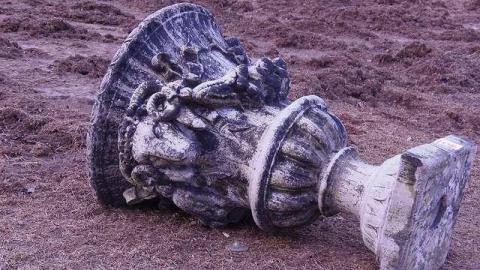 to be moved - Edgemere-Mansion4.jpg