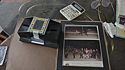 Cat Lady House - 2014 - Abandoned-Cat-Lady-House49.jpg