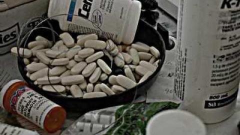 Cat Lady House - 2014 - Abandoned-Cat-Lady-House35.jpg