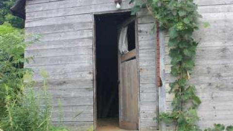 Abandoned Near Cressy - Old-Farmhouse2.jpg