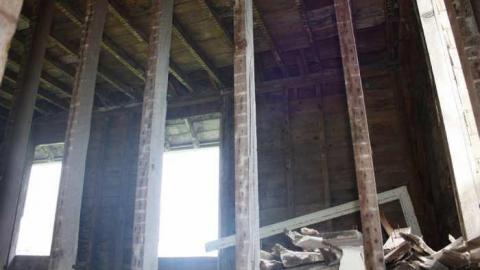 Abandoned Near Cressy - Old-Farmhouse13.jpg