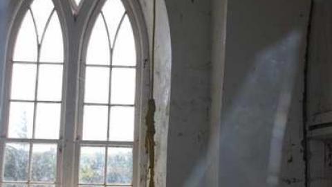 Sep 2014 - Hangmans-Church--Outbuilding11.jpg