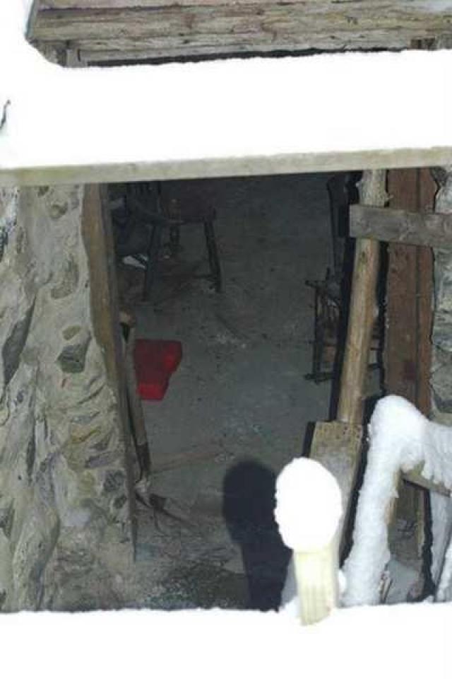 Thompson Home - 163286_542319416964_4376910_n.jpg