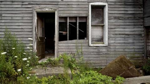 Aug 2014 - Skinned32.jpg