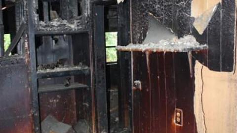 July 2014 - Green-Thumb--Black-Kitchen24.jpg