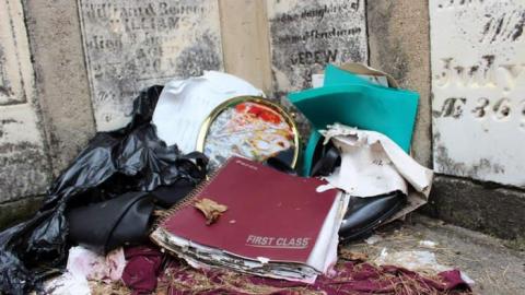 In Death's Cold Arms Lies Here - Big-Bend-Pioneer-Cairn6.jpg