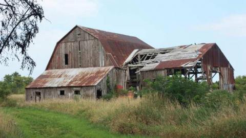 Abandoned Near Cressy - Old-Farmhouse35.jpg
