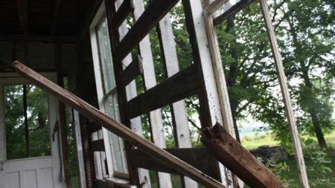 Abandoned Near Cressy - Old-Farmhouse30.jpg