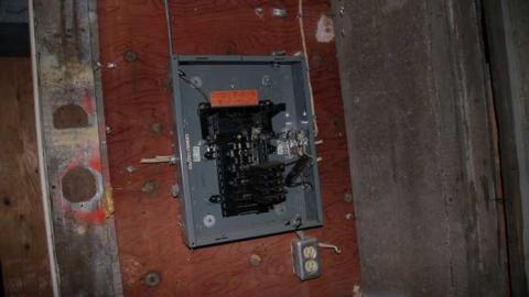 FALLing apart at the seams. - House-on-the-Hill31.jpg