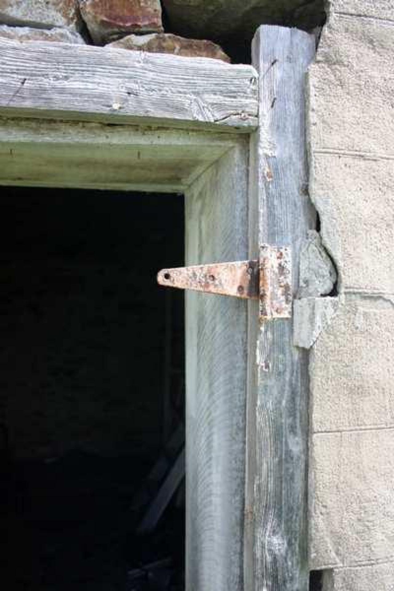 Sep 2014 - Hangmans-Church--Outbuilding17.jpg