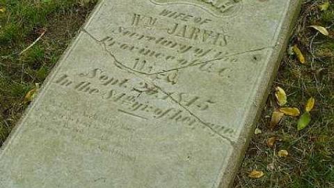 September 2014 - Hamilton-Cemetery-Queenston12.jpg