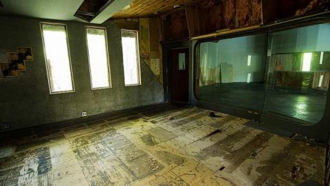 Decaying Ceative Atmosphere - 11.jpg