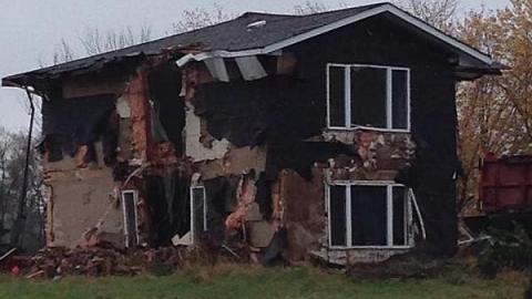 Demo"d - 407-Extension-Enfield1.jpg