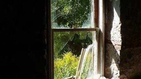 Stoned - Beautiful-Stone-House219.jpg