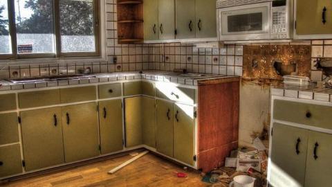 Pinchin Not Bitchin - Mr.-and-Mrs.-Sauga18.jpg