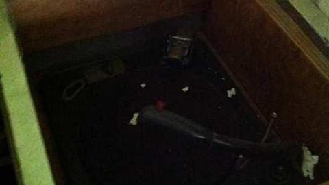 Abandoned Manor.  - Neglected-Manor7.jpg