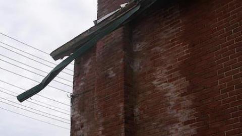 Lonely House - PB034839.jpg