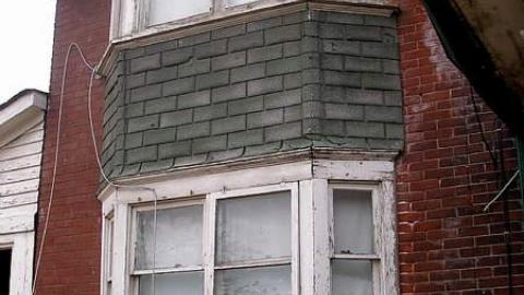 Lonely House - PB034844.jpg