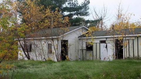 Nov 2011 - St.-Albert-Trailer-Park21.jpg