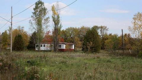 Nov 2011 - St.-Albert-Trailer-Park24.jpg