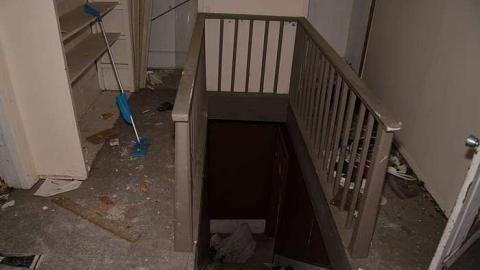 Hit me baby... - Lambeth-Country-Home149.jpg