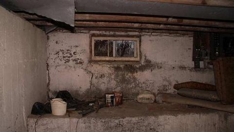 This old house - Nov Mission 220.jpg