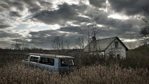 Dumond Road Location - A-Whole-Bunch-on-One-Road5.jpg