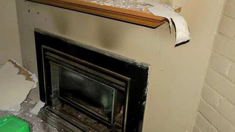 Trip #2 - Nov. 1/14 - derelict-house-upp-james-3-Hamilton-Ont-nov1-14.jpg