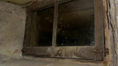 Trip #2 - Nov. 1/14 - derelict-house-upp-james-8-Hamilton-Ont-nov1-14.jpg