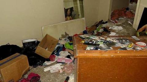 Trip #2 - Nov. 1/14 - derelict-house-upp-james-16-Hamilton-Ont-nov1-14.jpg