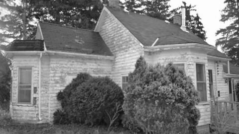 empty house and garage - DSC_0143.jpg