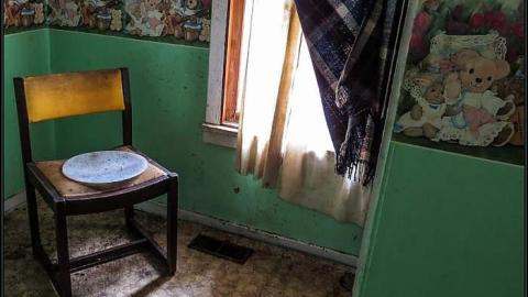 Hummingbird Steel House - Hummingbird Steel House 05.jpg