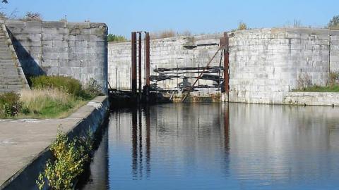 Lock #4 - Lock-4--Soulanges-Canal10.jpg