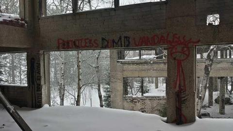 winter 2013 - Donald-(ghost-chemical-plant)127.jpg