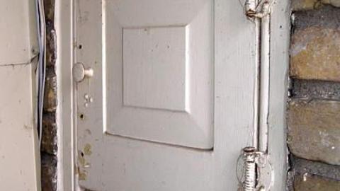 Losing Neighbourhood #2 photo 2