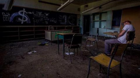 Schools out forever - Alderwood-Collegiate-Institute198.jpg