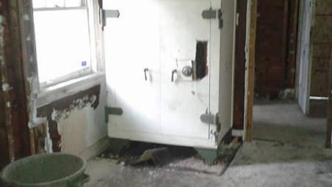 Christmas Time (Yet no snow) - Dont-Rent-a-Car3.jpg