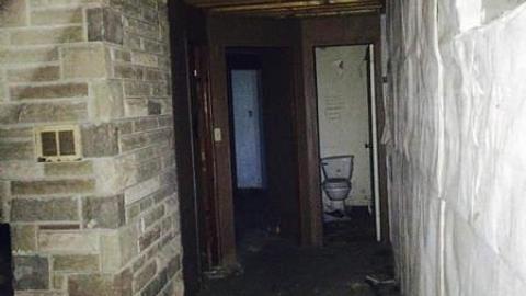 Outside and inside pictures - raimage.jpg