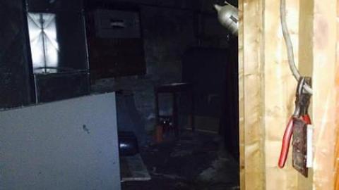 Outside and inside pictures - dkimage.jpg