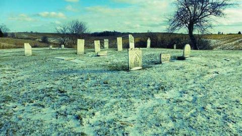 kinghorn - Kinghorn-Cemetery2.jpg