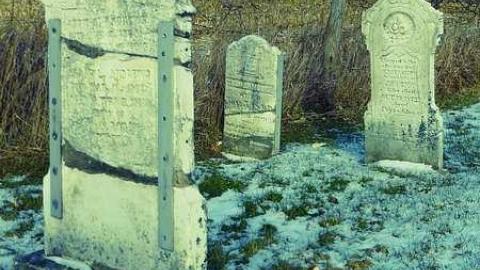 kinghorn - Kinghorn-Cemetery22.jpg