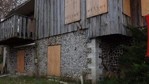 At the End of the Lake Road - At-the-End-of-the-Lake-Road5.jpg