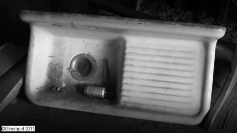 February 2011 Visit - Stripped-Bare-Port-Burwell31.jpg