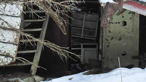 Red Trim in Lybster - Red-Trim-in-Lybster2.jpg