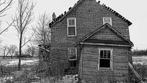 Natural Lighting only - Silverdales-House-of-Cards24.jpg