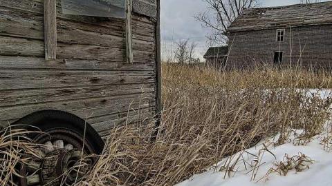 Natural Lighting only - Silverdales-House-of-Cards21.jpg