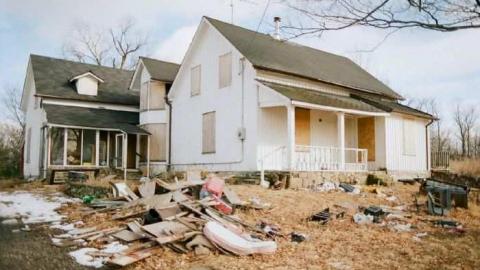 '10 visit cover photo